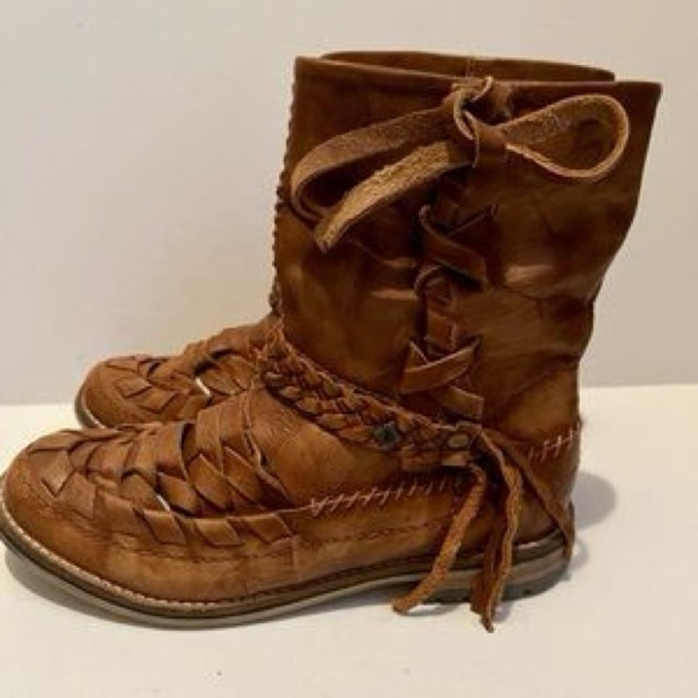 Feud Britannia Woven Leather Lace-Up Ankle Boots - Brown